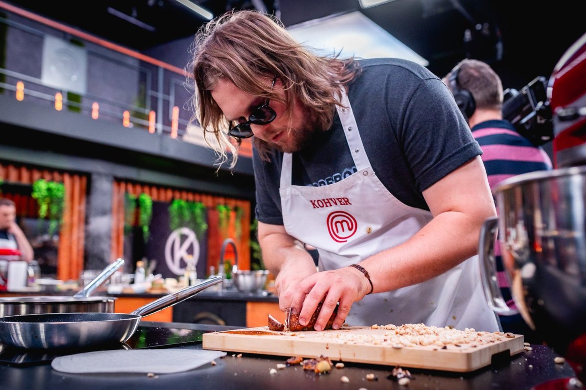 Kokka nagu meisterkokk! „MasterChef Eesti“ võitja Kohvri „firmakas“ on pannil praetud kanarind. Kuidas teha seda nii, et see jääks alati mahlane?