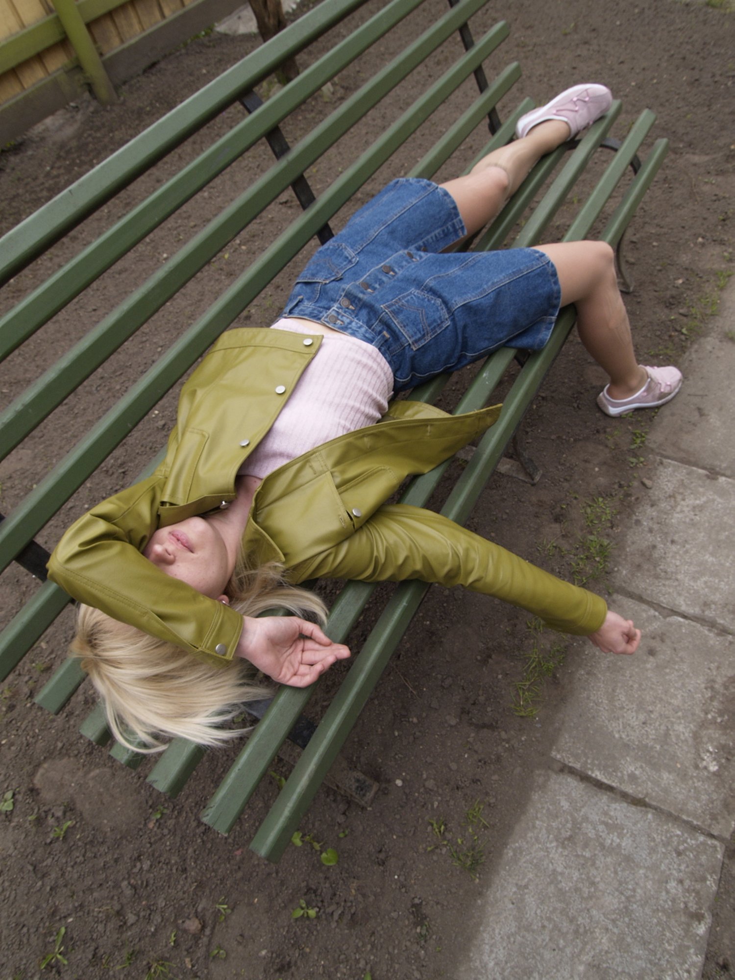 Natalie Mets: ka alaealised peaksid saama kutsuda üledoosi korral kiirabi, kartmata politseid