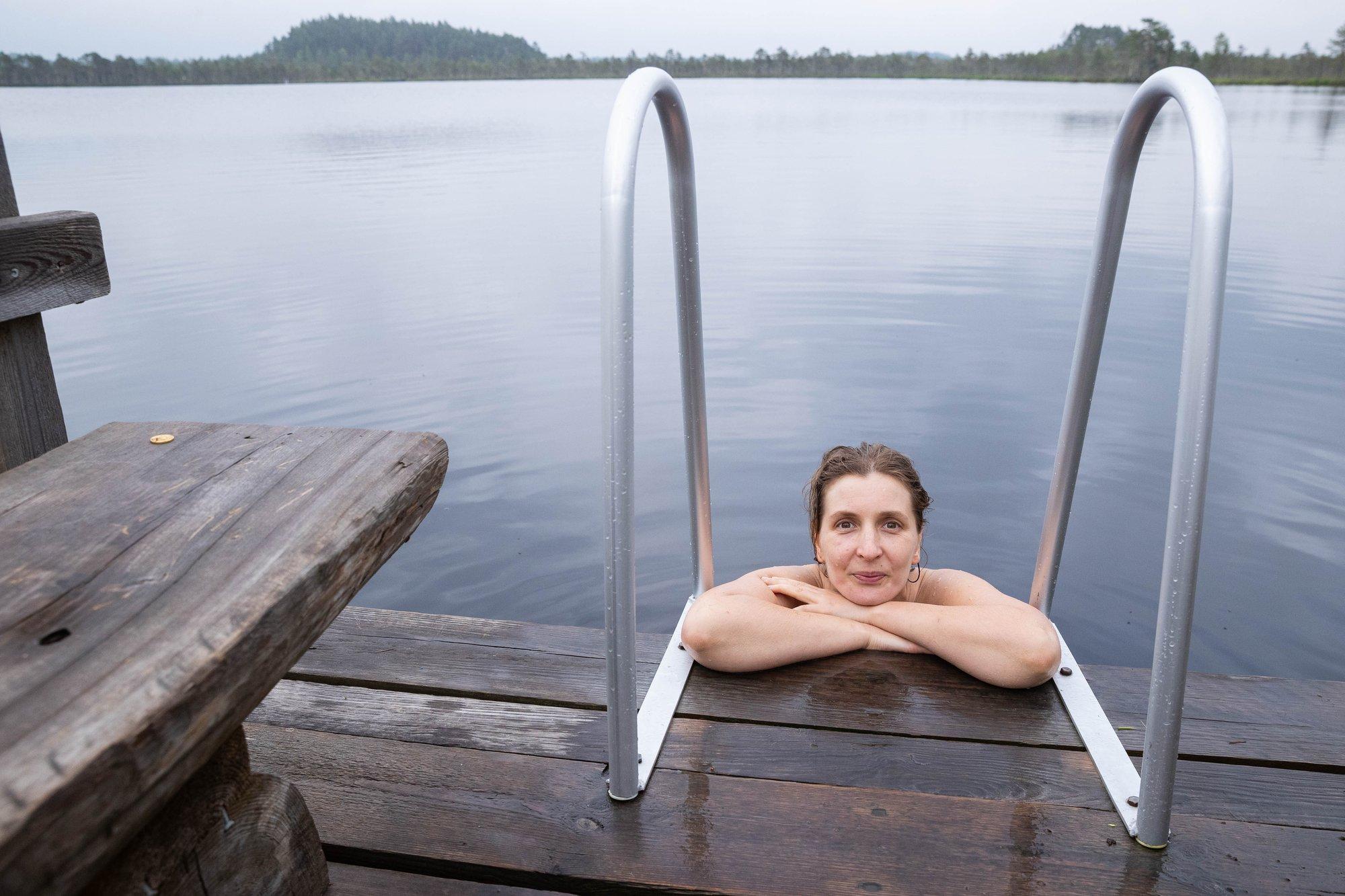 Kirjanik Carolina Pihelgas soovib endale väga erilist supervõimet: keskpärase mehe enesekindlus