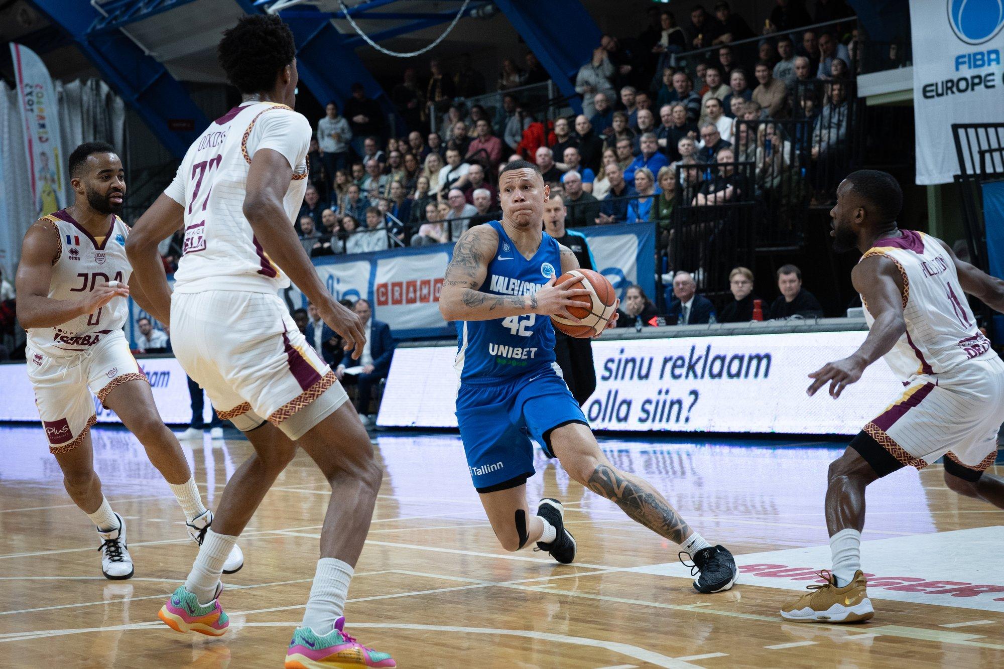 Kalev/Cramo mängijad käisid enne kolmapäevast euromängu verd loovutamas