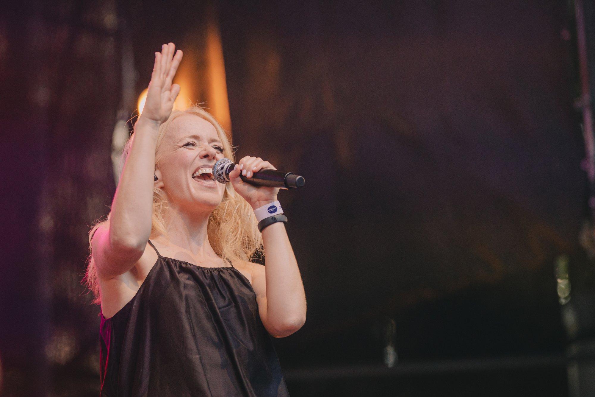 KLÕPS | Palju õnne! Lauljatar Marvi Vallaste sai teise tütre