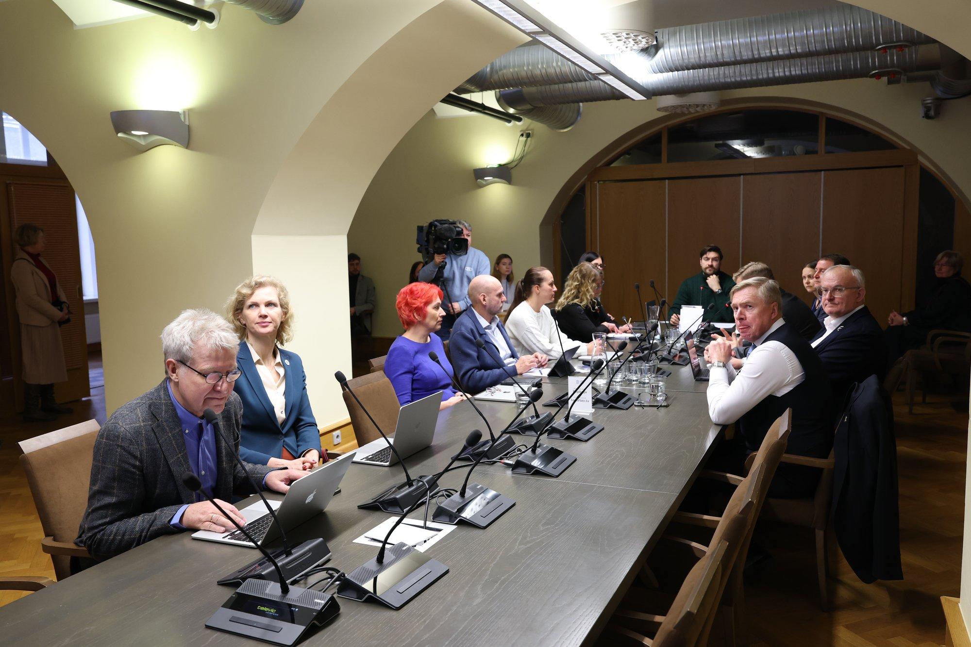 VIDEOD | Eesti 200 algne plaan jääb kõrvale. Keskerakonna riiklikku rahavoogu naksti katkestada ei saaks