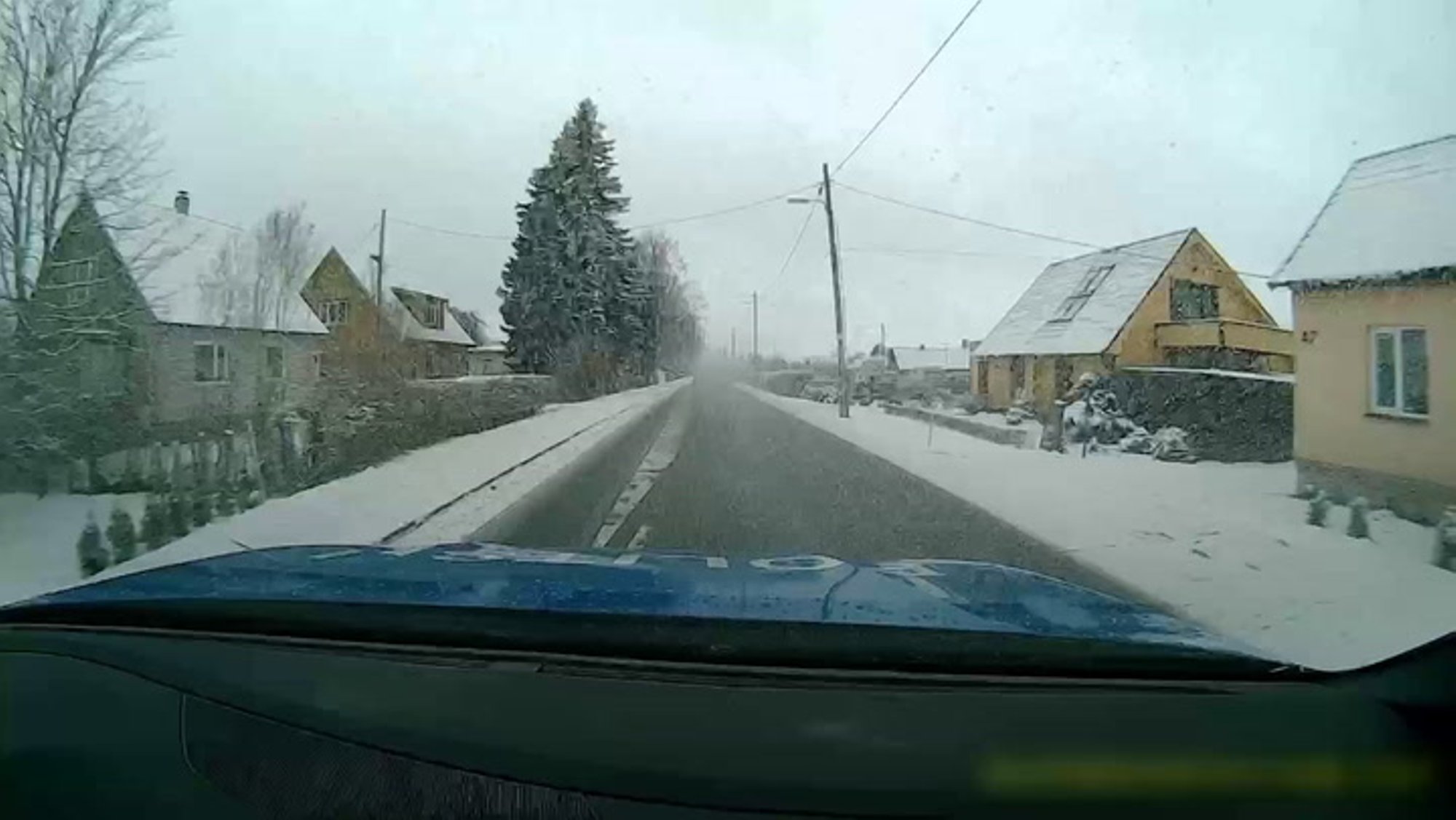 PARDAKAAMERA VIDEO | Noor liiklushuligaan üritas Paides politsei eest putkata. Tulutult