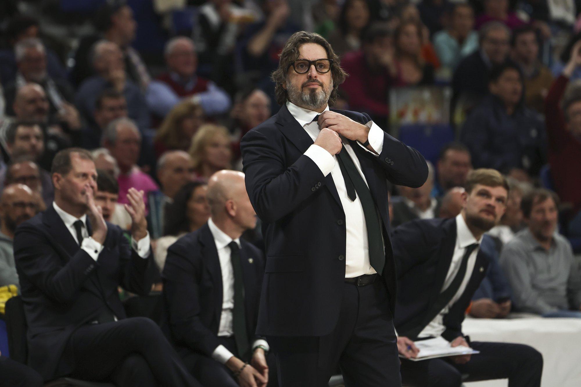 Žalgiris kaotas kodus lähirivaalile, Reali mõõn jätkub