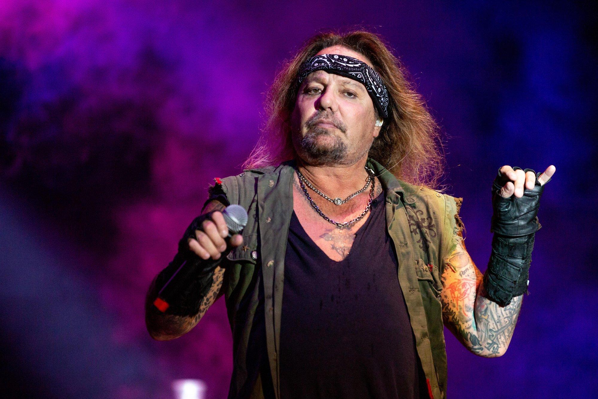 Rokilegendi eralennuk sattus õnnetusse. Muusiku partner viidi haiglasse