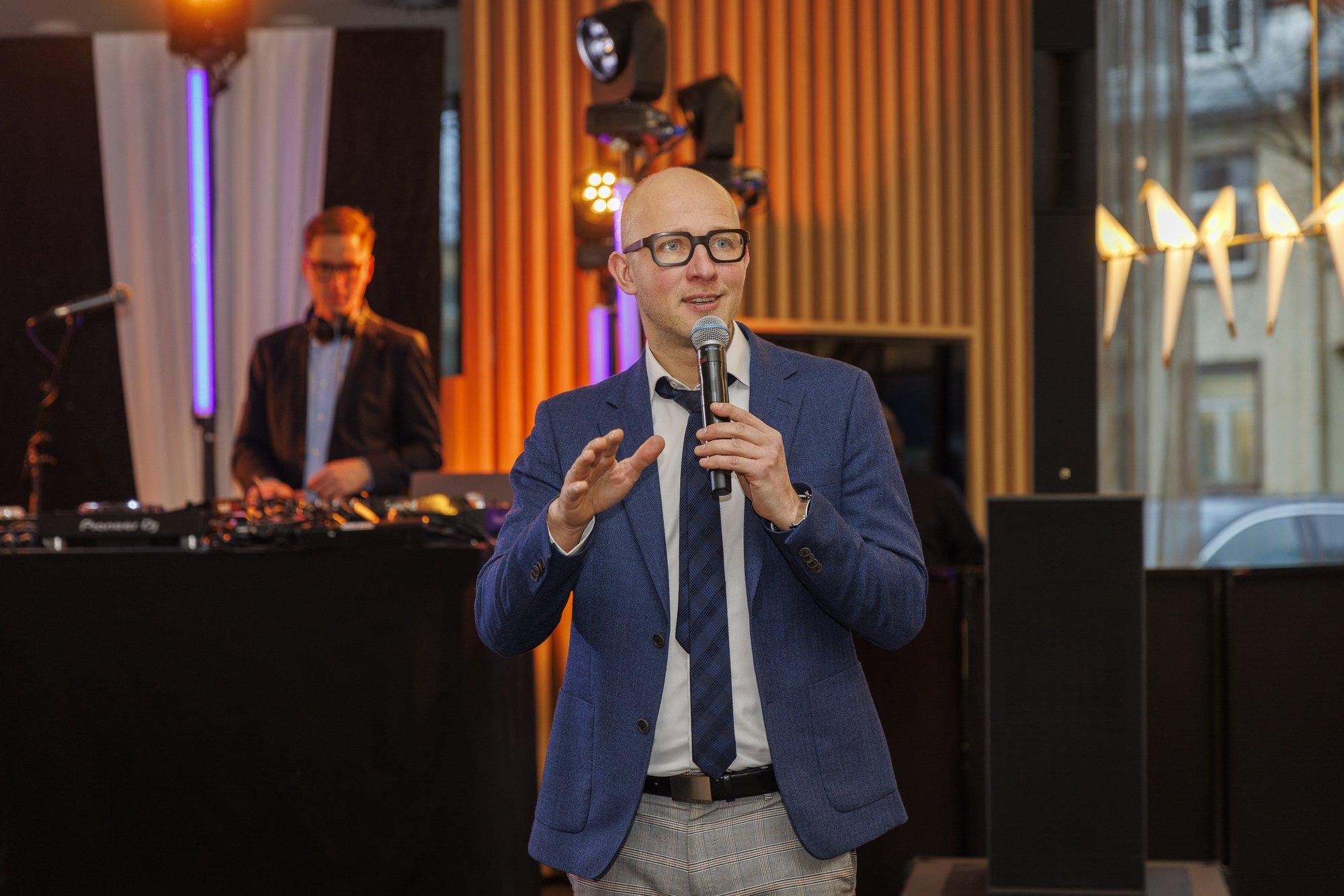 FOTOD | Tallinnas avati uus Hiltoni hotell. Vaata, kes uhkele avapeole kohale tulid!