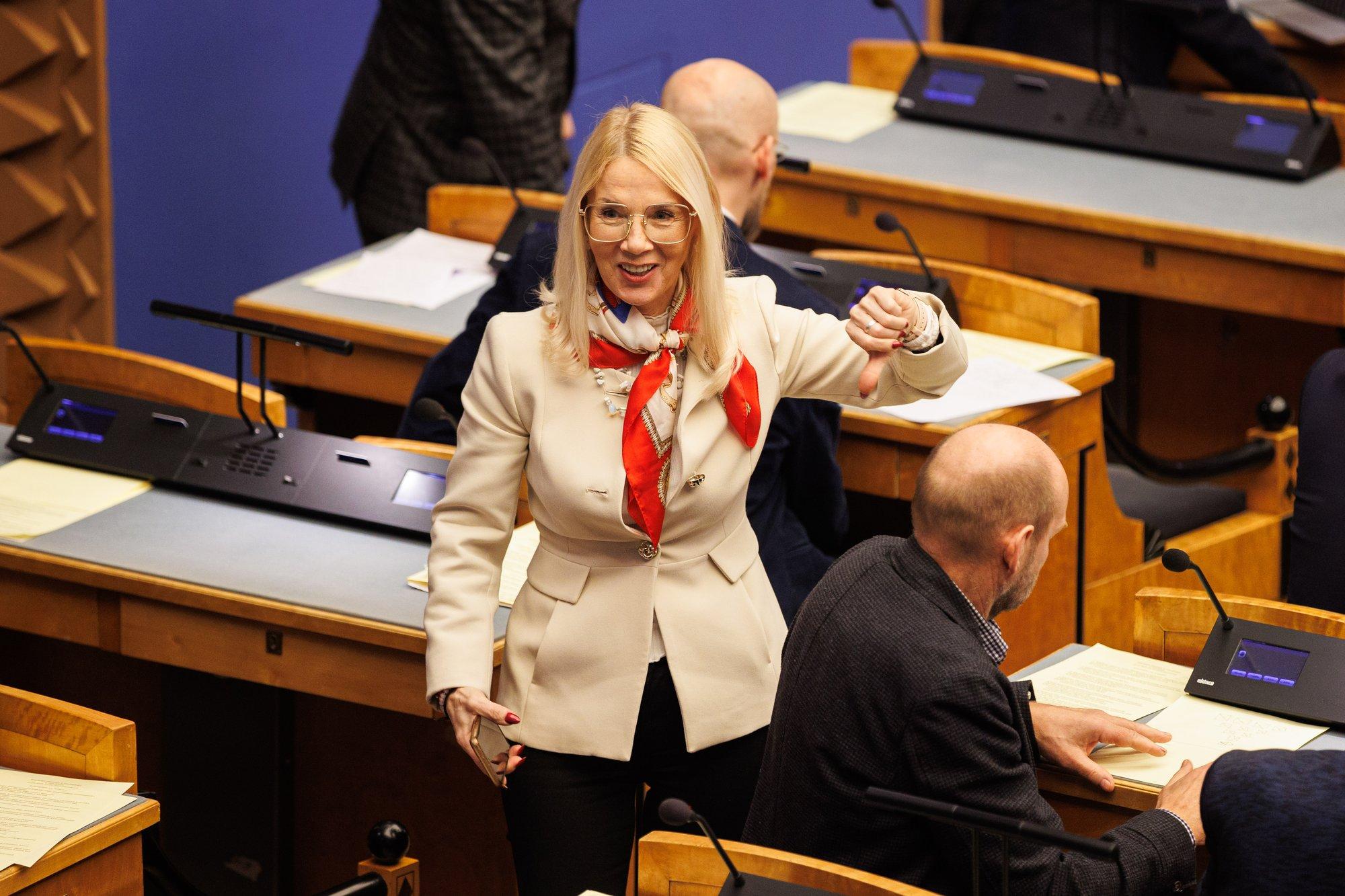 Helle-Moonika Helme lendas Iraaki usuvabadusest rääkima