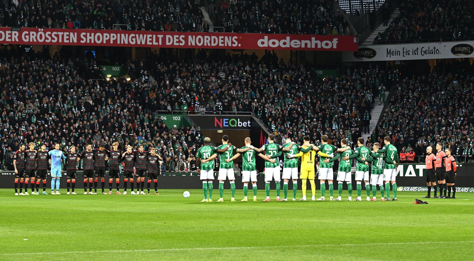 „Elusalt „matmine“ on tohutu stress.“ Jalgpalliklubi mälestas leinaseisakuga inimest, kes oli elus