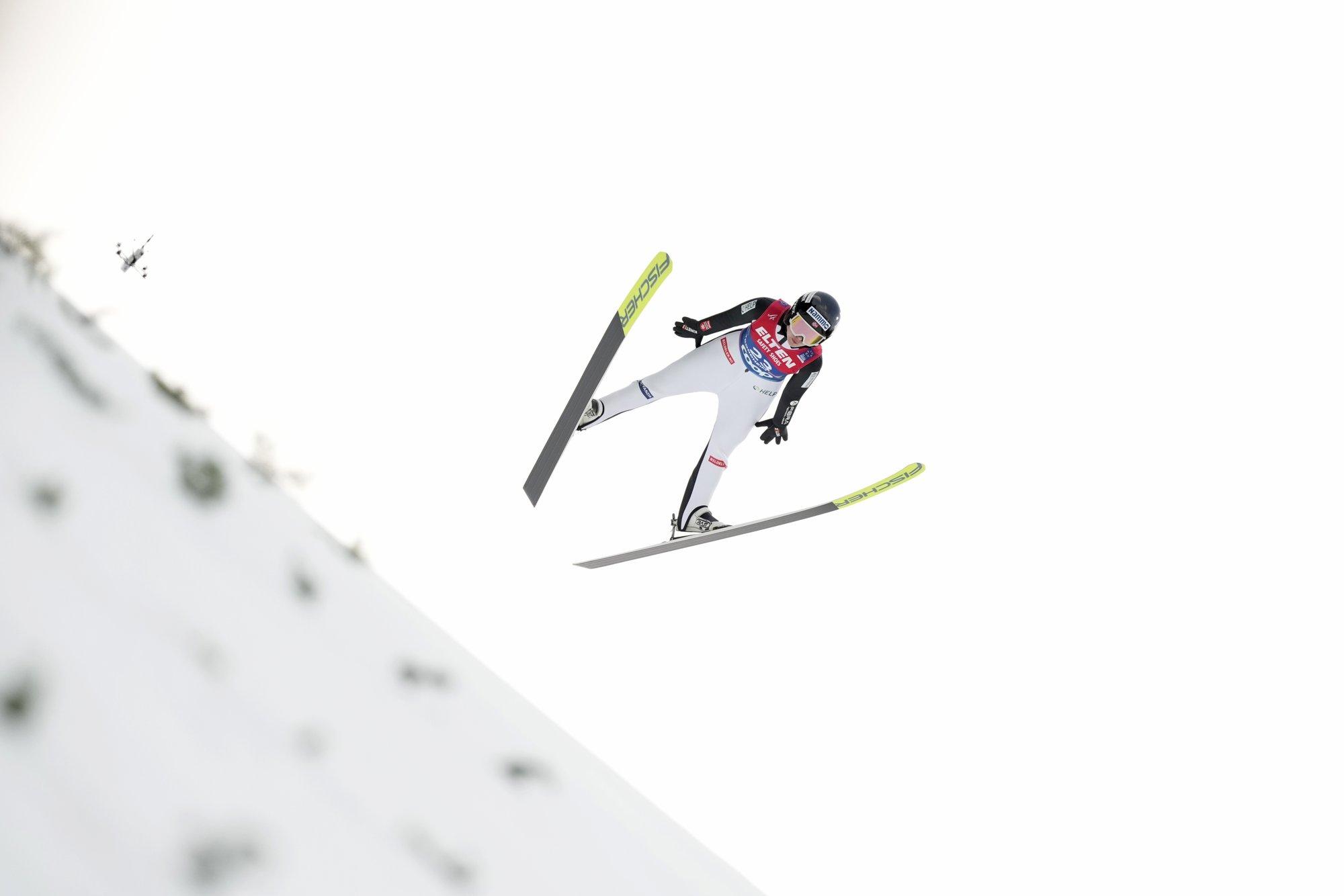 Norra suusahüppajaid saadavad MK-etapil turvamehed. „On selge, et norralased praegu paljudele ei meeldi“