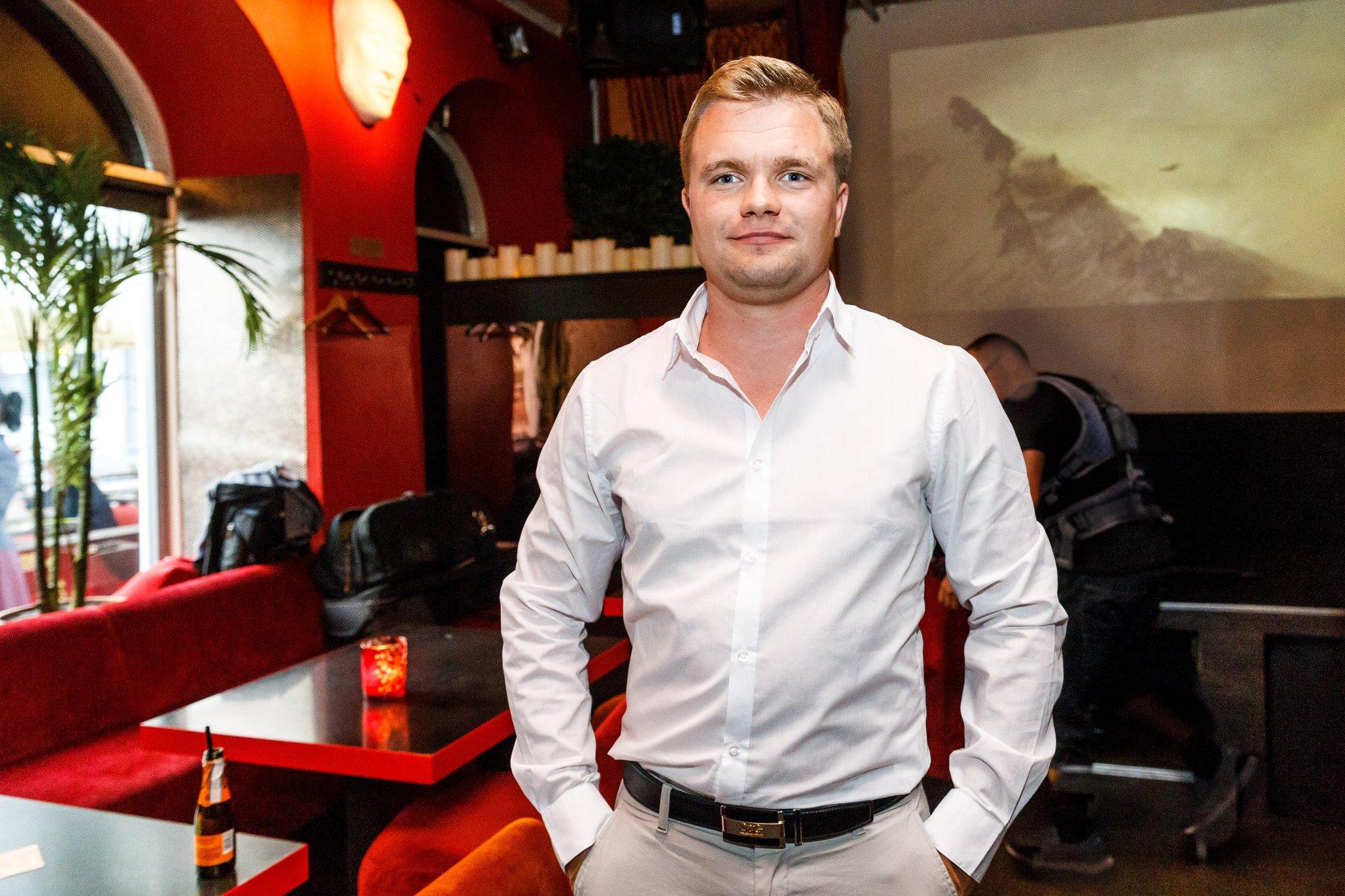 Palju õnne! „Rannamaja“ Kristo ja tema Filipiinidelt pärit abikaasa said lapsevanemateks