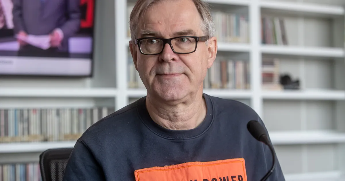 KESKPÄEVATUND ⟩ Priit Hõbemägi: inimesed särisevad nagu vorstid pannil. Iga päev toob hullumeelseid uudiseid, milleks ei ole keegi valmis