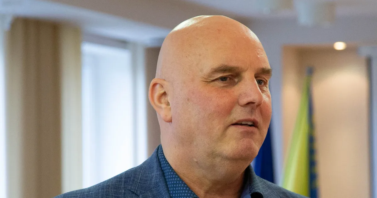 KRIITILINE SÕNAVÕTT ⟩ Linnavoliniku pöördumine muutus veebiülekandes arusaamatuks mulinaks