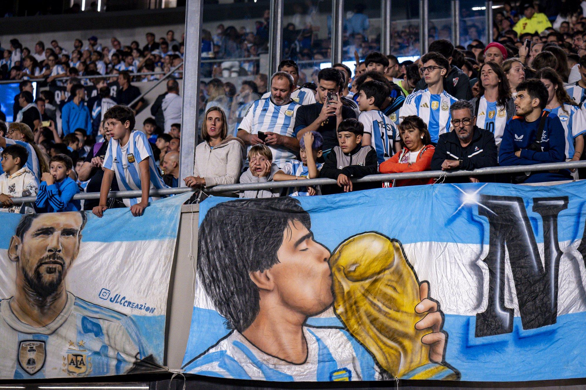 Maradona surma kohta avaldati šokeerivad detailid: vutilegend lahkus pikalt piineldes