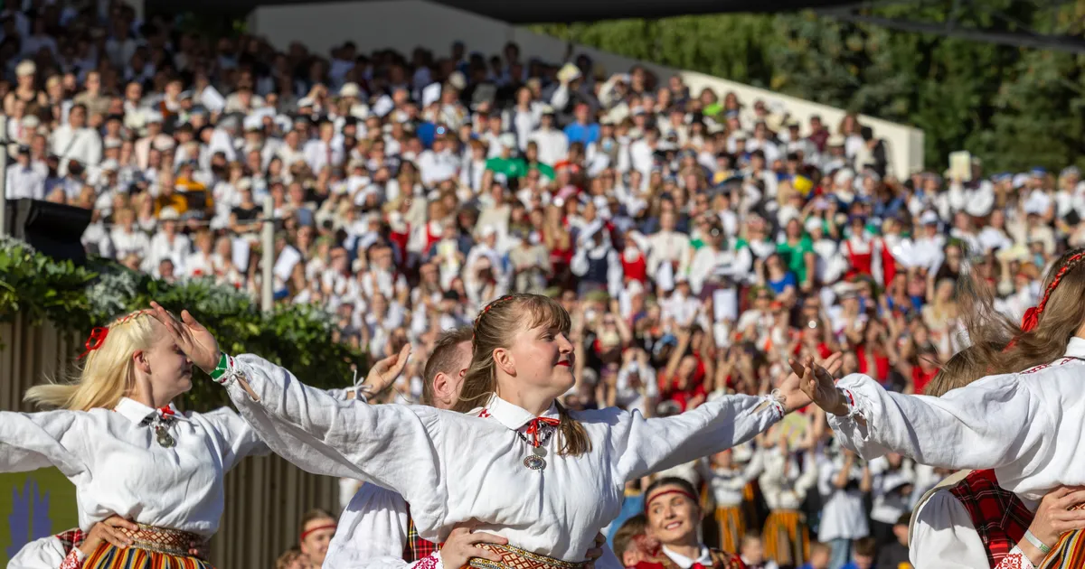 Koorijuhtide foorum otsib lahendusi: kas laulurahvas on hääbumas?