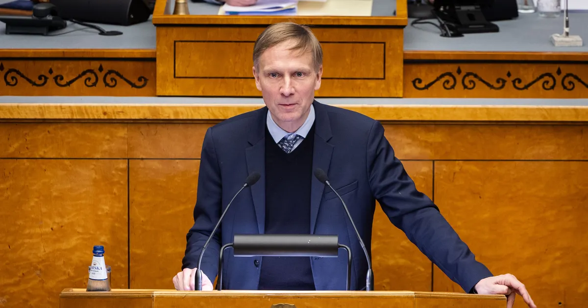 EERIK-NIILES KROSS ⟩ Põhiseaduse muutmise seisust peab rääkima ausalt