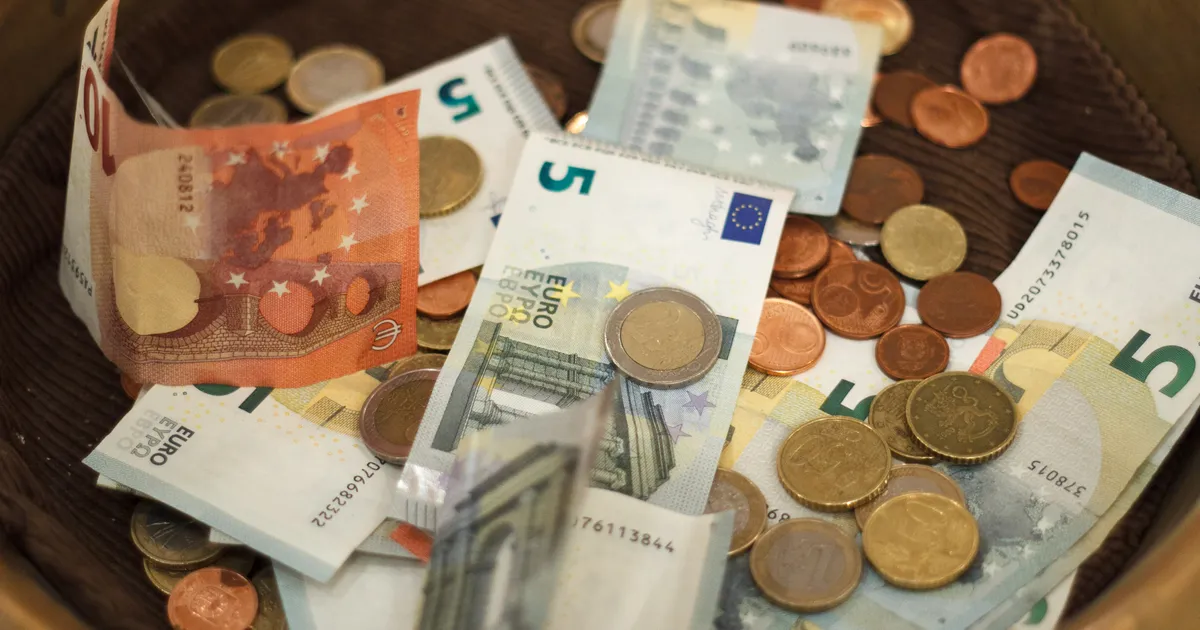 KINNISVARAJURIST SELGITAB ⟩ Kuidas tähtajalise üürilepingu alusel üüri seaduslikult tõsta?