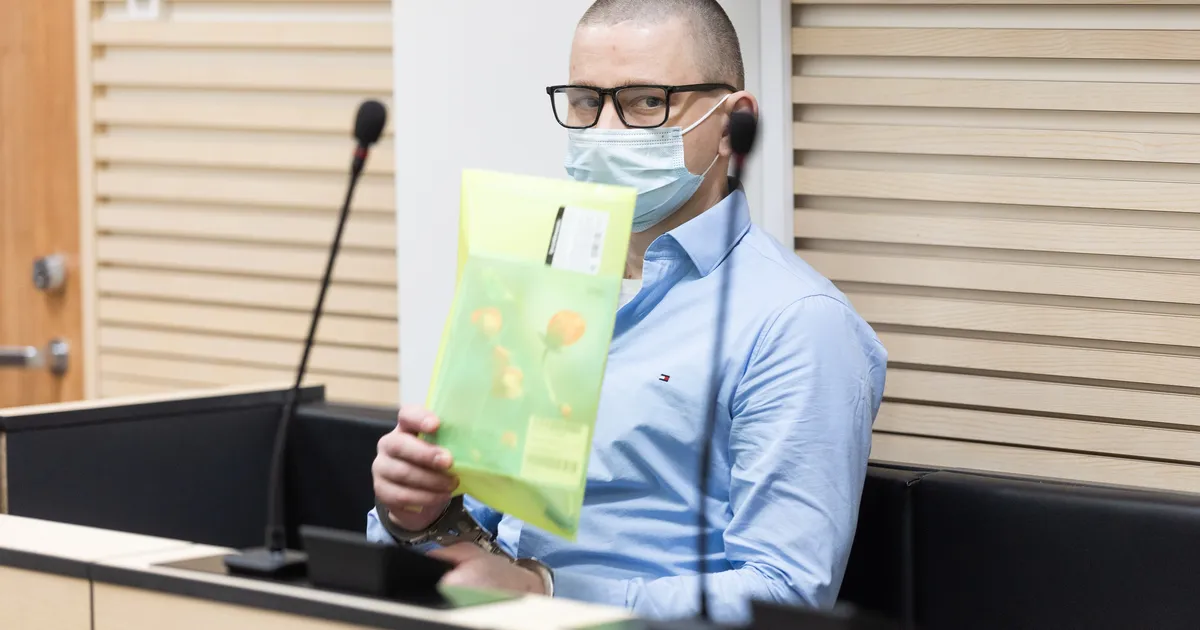 Prokurör nõuab trammipeatuses võhivõõrast pussitanud Maksimile pikka vangistust. «Elan juhtunut väga läbi, tean, mis tunne on lähedast kaotada»