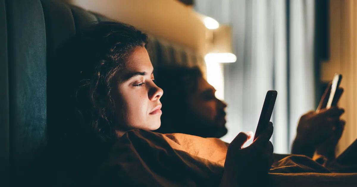 Kas elate koos, aga mitte enam üheskoos? 6 märki, et olete sattunud «toakaaslaste suhtesse»