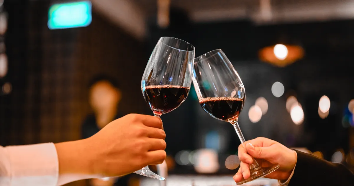 Teadlased avastasid, kuidas kaks pokaali veini või õlut mõjutab aju tervist