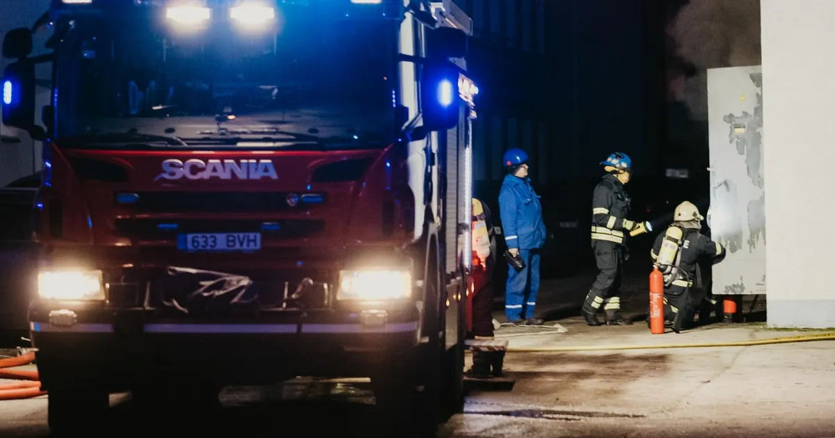 Päästjad tõid põlevast korterist välja kannatanu