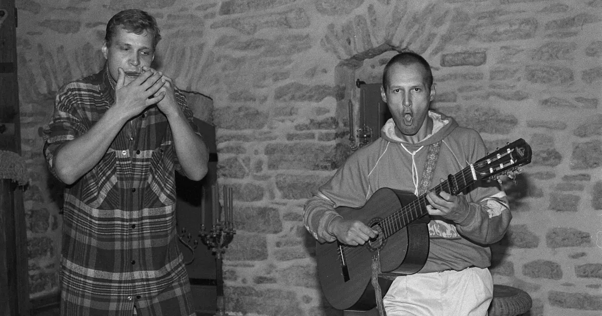 VÄGEVAD VENNAD ⟩ Kes olid tegelikult Tarmo ja Toomas Urb? Dokumentaalfilm paljastab saladuse