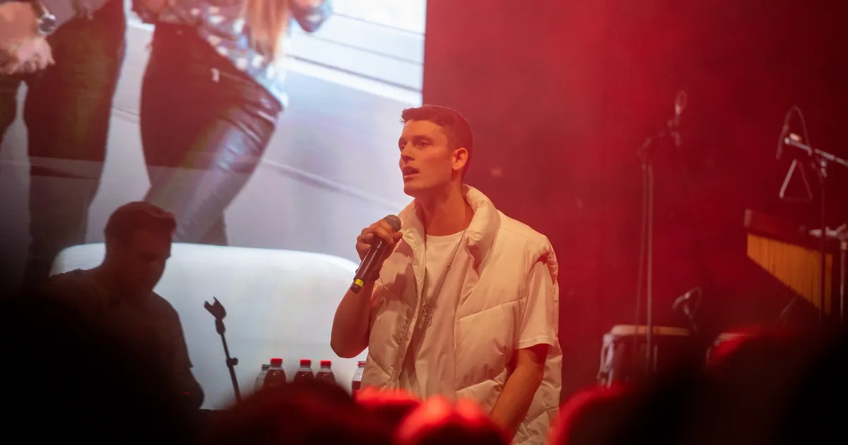 Kuhu on kadunud Beatrice? Räppar AG vallutab lavalaudu hoopis Laura Põldverega