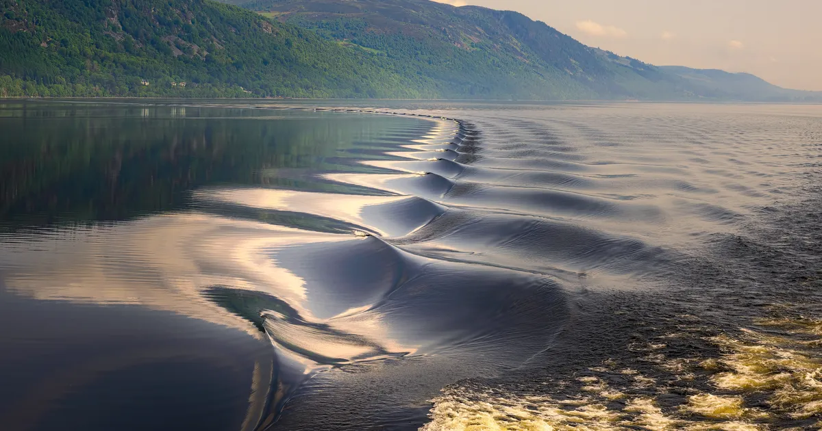 VIDEO ⟩ Kas lõpuks nähti Nessiet? Saladuslik «must mass» Loch Nessi järve vetes