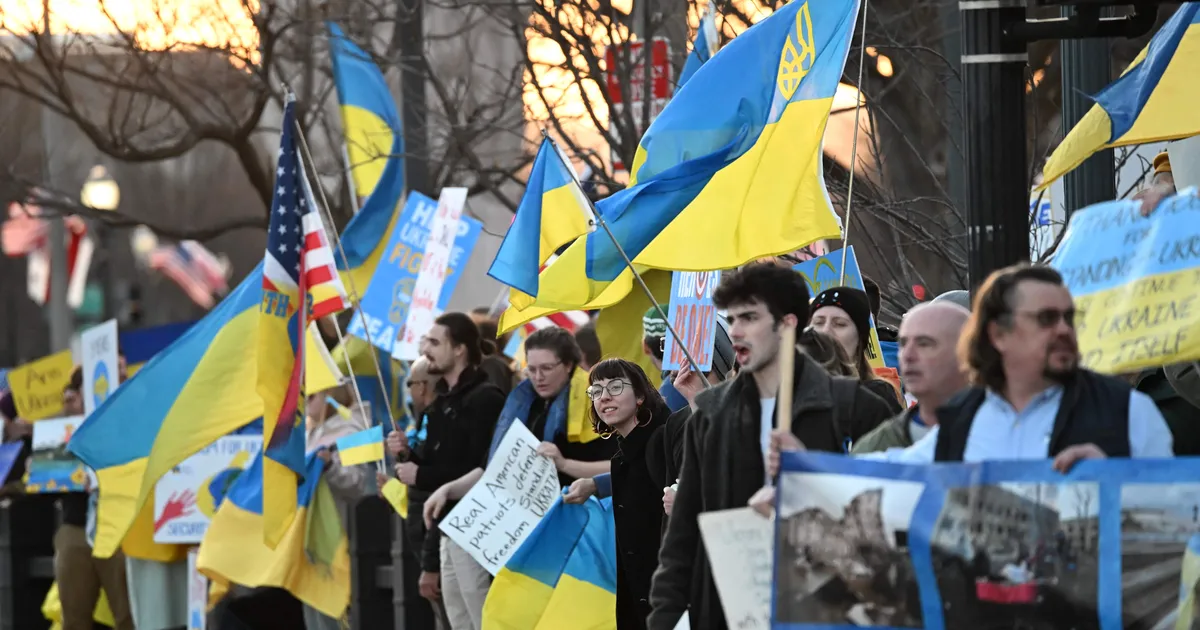 Trump plaanib tühistada sõja eest USAsse pagenud ukrainlaste riigis viibimise õiguse