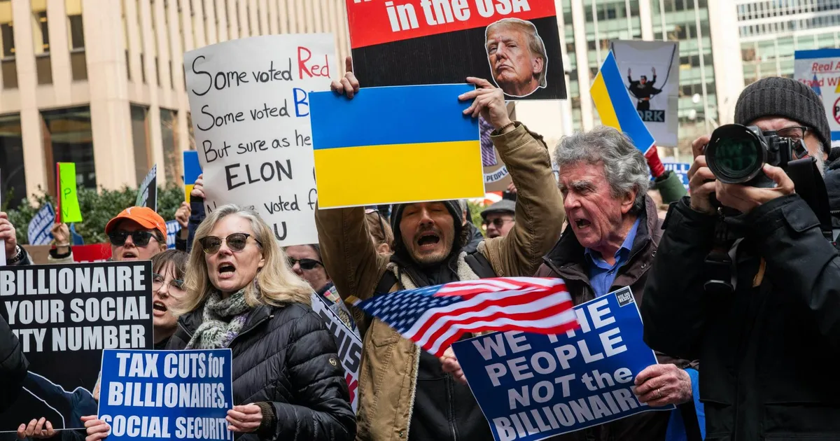 KOHALIK VAADE ⟩ «Tülgastav, aga Trumpist on saanud Putini teener»