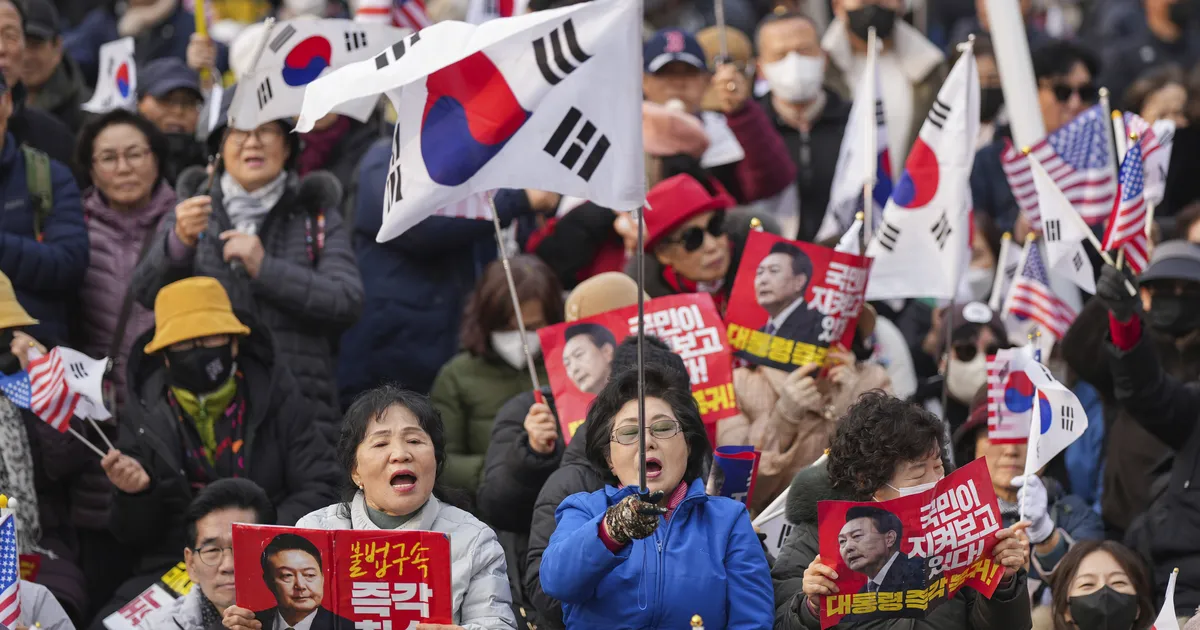 Lõuna-Korea tagandatud president jääb soodsa otsuse kiuste veel vangi