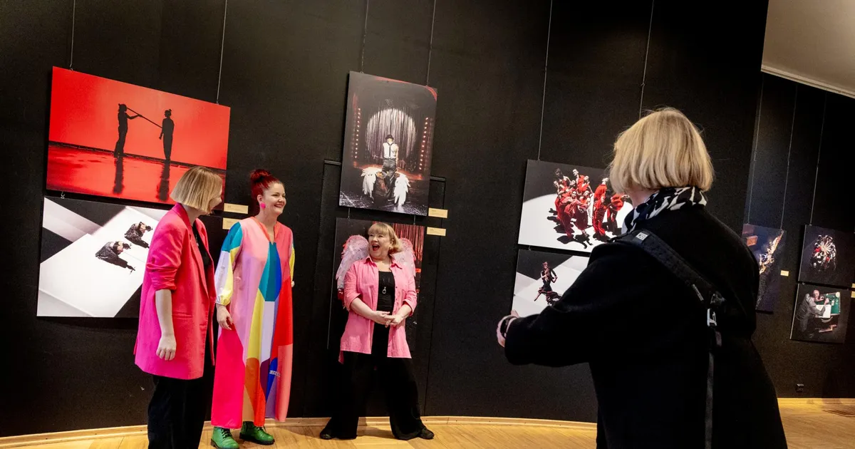 Galeriid ⟩ Üle linna avatud FotoFestil suhtleb elus elutuga