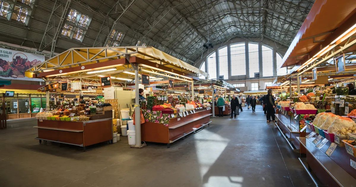 Riia kuulus turuhoone läheb taas remonti: paviljonide päästmiseks tuleb investeerida metsik summa