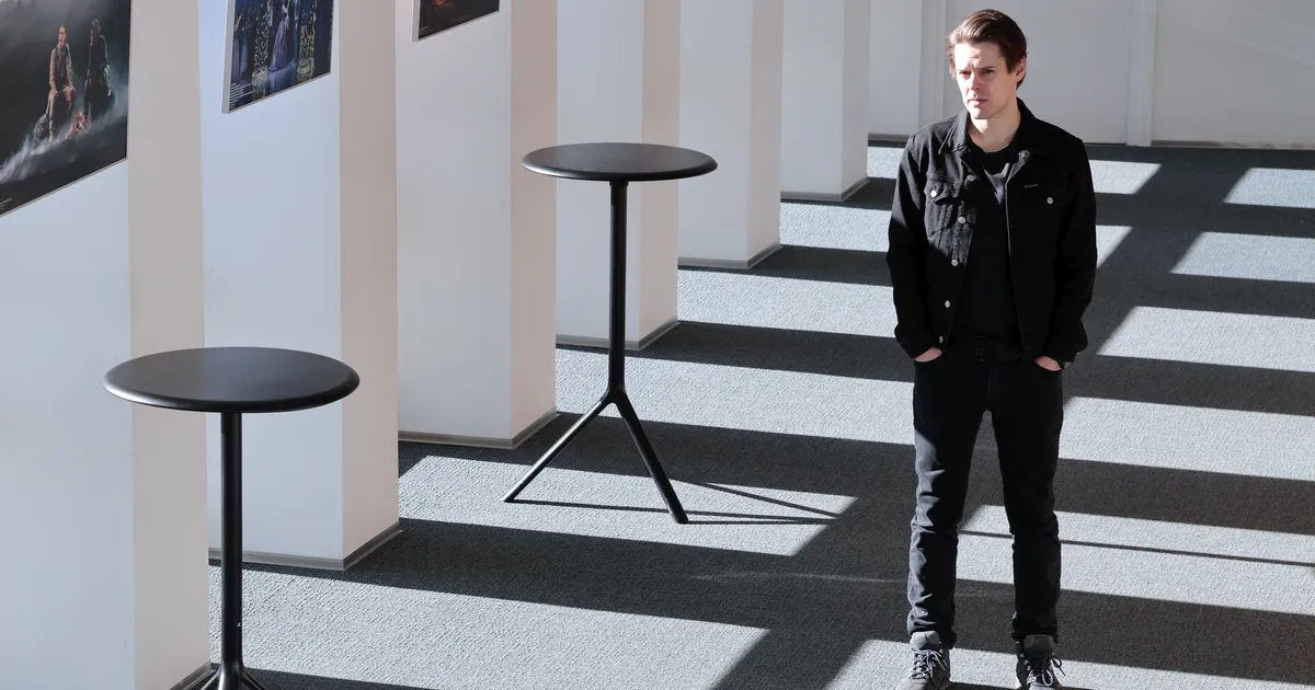 INTERVJUU ⟩ Priit Strandberg: on õnn, kui noored tahavad Beckettit lugeda, mitte parklas õlut juua