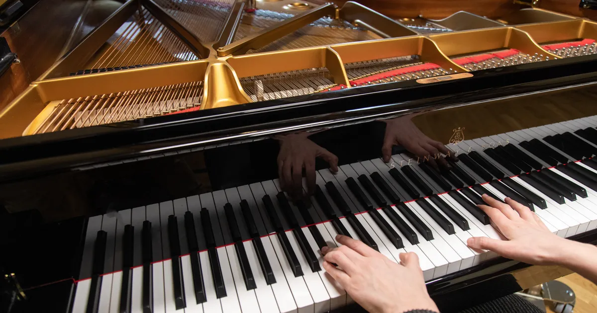 NOORSOOTÖÖTAJAD ⟩ Kas peaksime olema professionaalsed improviseerijad või amatöörlikud klimberdajad?