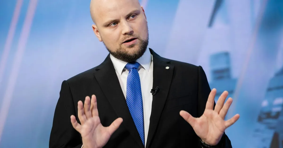 OTSE POSTIMEHEST ⟩ Mida teha elektrimopeedidega? Stuudios on Kristjan Järvan