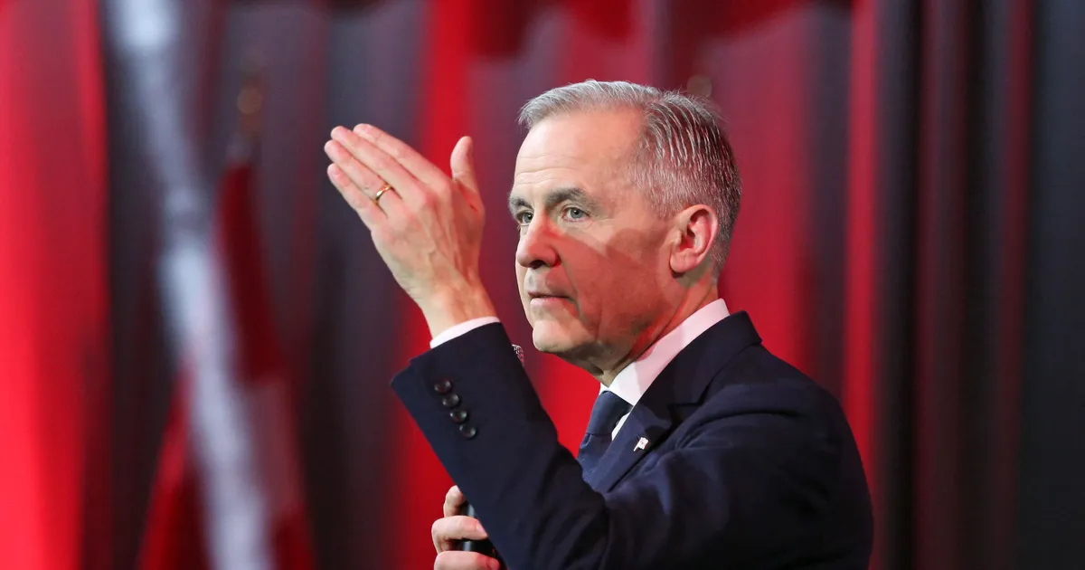 POLIITMÄNG? ⟩ Kanada uus peaminister Carney on fotodel koos süüdimõistetud kupeldaja Maxwelliga