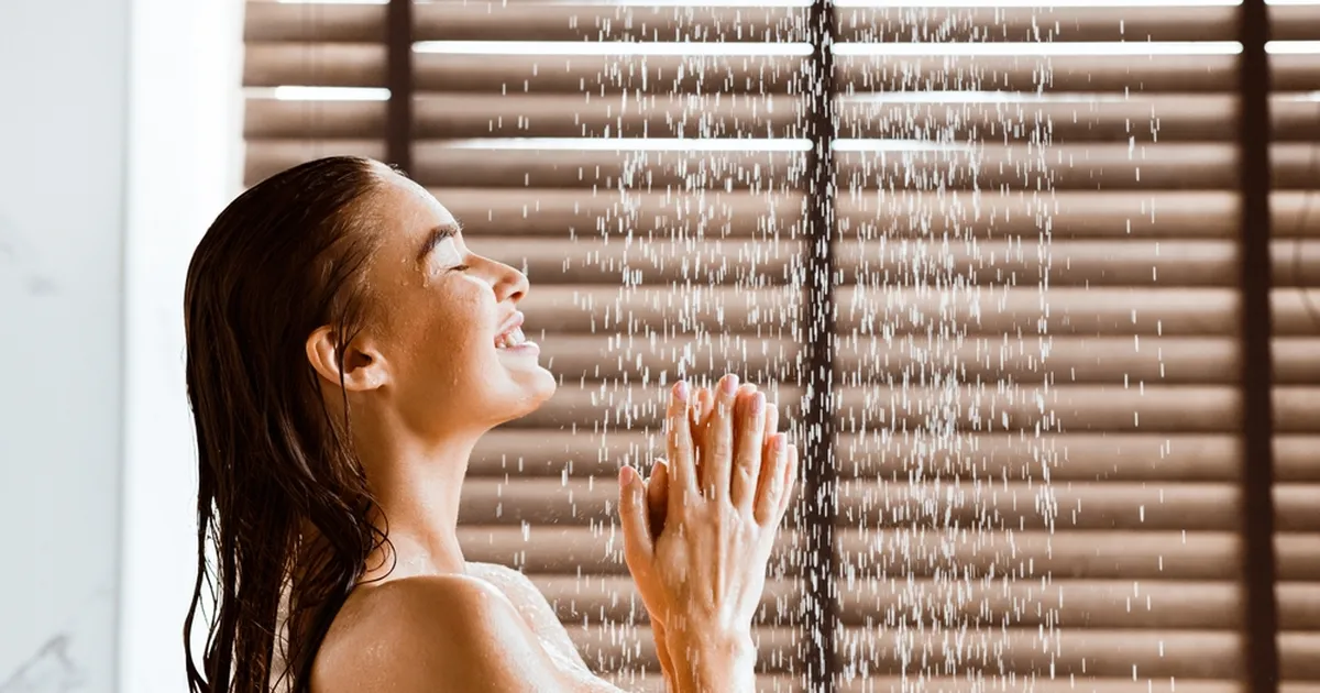 Uuring paljastab: kui paljud inimesed pissivad duši all?