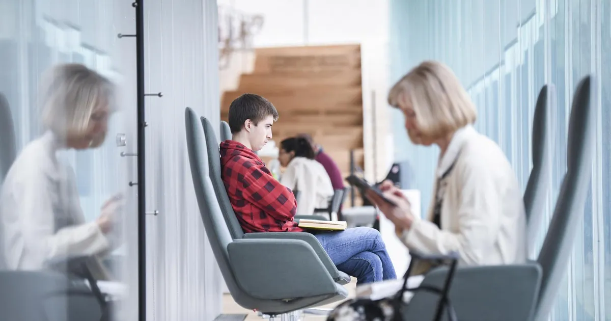 ARVAMUS ⟩ Kas on inimesi, keda raamatukogus ei oodata?