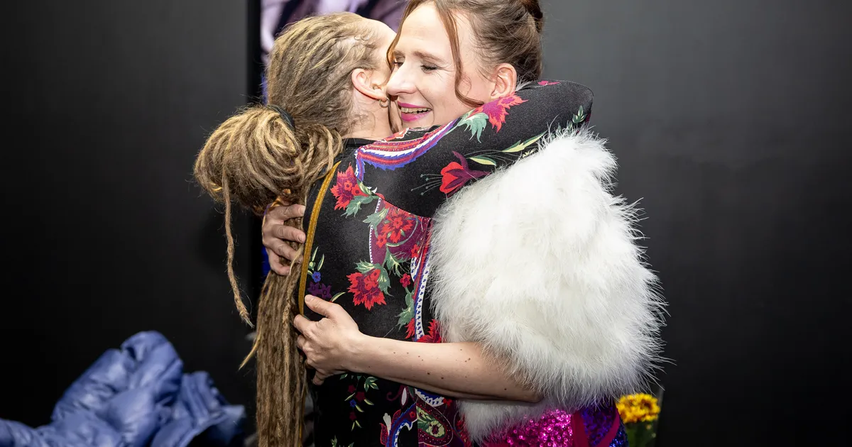 GALERII ⟩ «Minu kallimad»: esilinastus esimene polüamooriast rääkiv Eesti dokumentaal