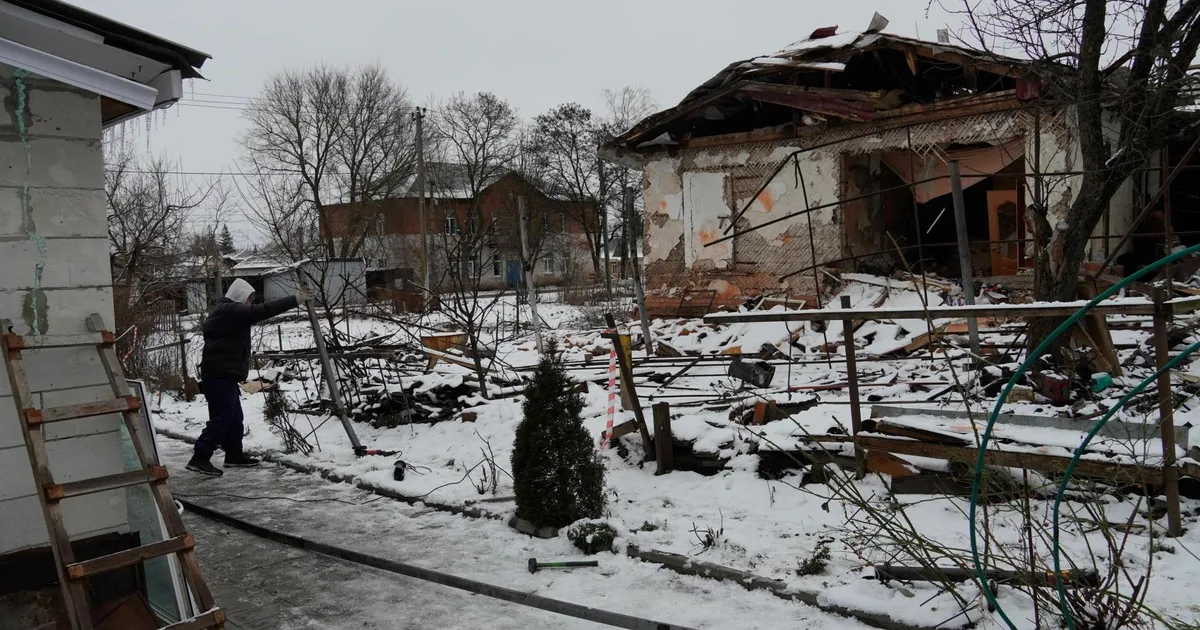 Luubi all ⟩ Ukrainlaste taganemine: Vene väed haarasid varmalt USA abikäest