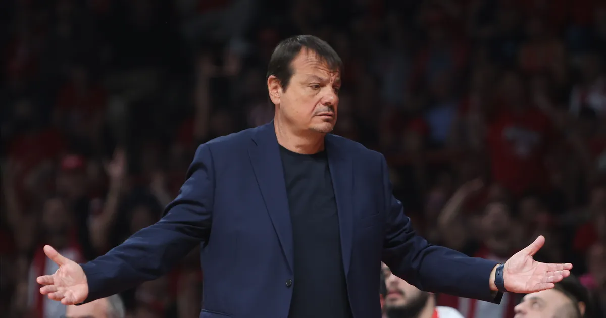 VIDEO ⟩ Kreeka derbi kaotanud Panathinaikose peatreener süüdistas tulemuses kohtunikke