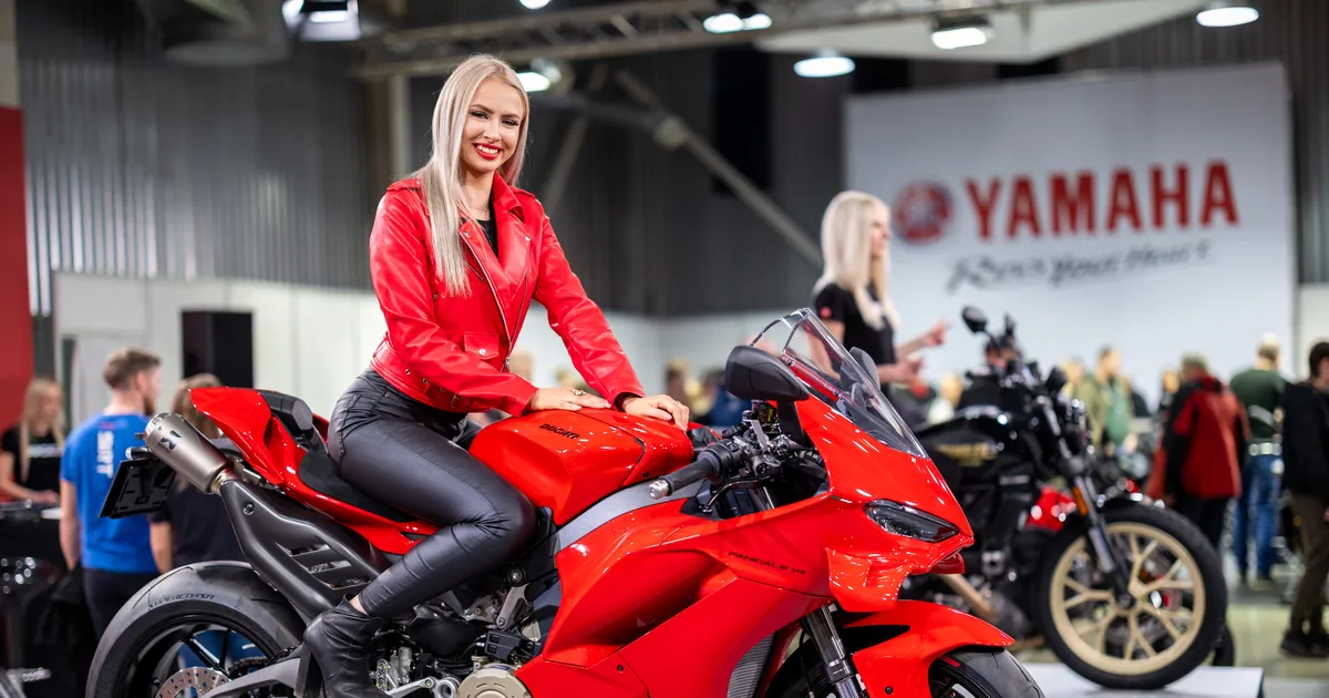 GALERII ⟩ Seni suurim Motoexotica tõi Tartusse 15-kordse maailmameistri Giacomo Agostini