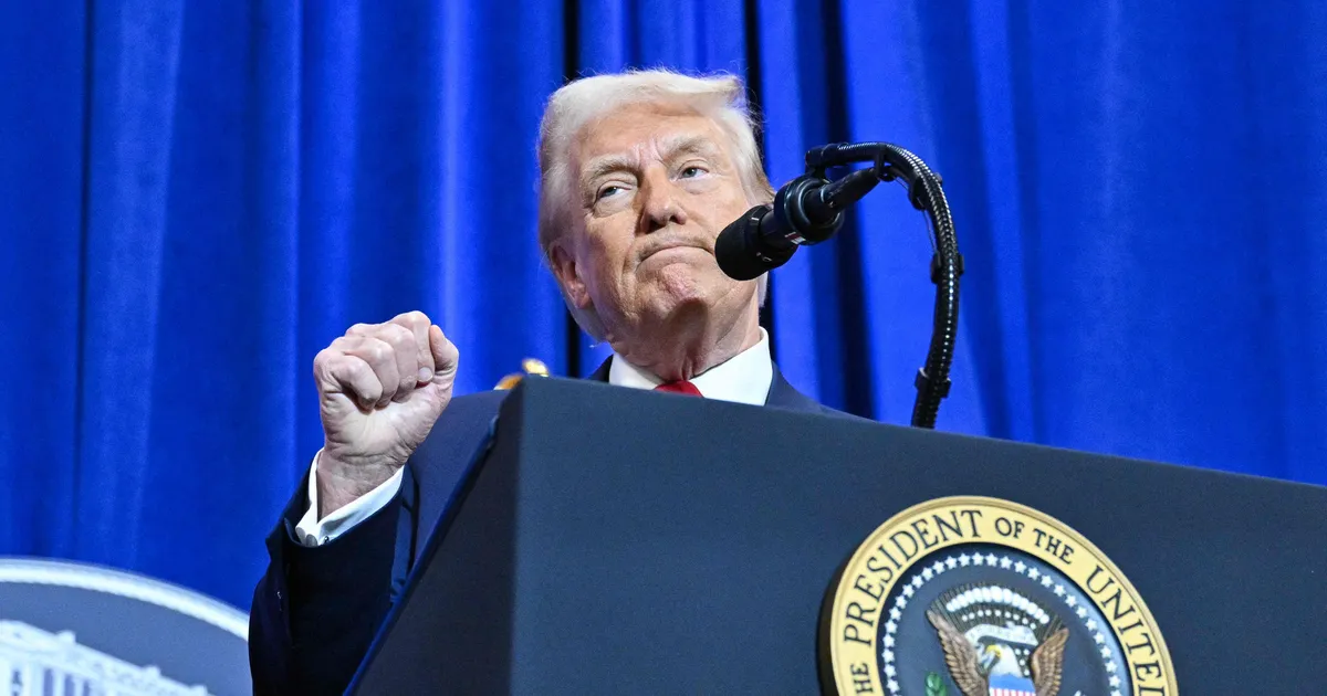 Trump sulgeb autoritaarsetesse riikidesse sõltumatut infot edastava Raadio Vaba Euroopa / Raadio Vabaduse