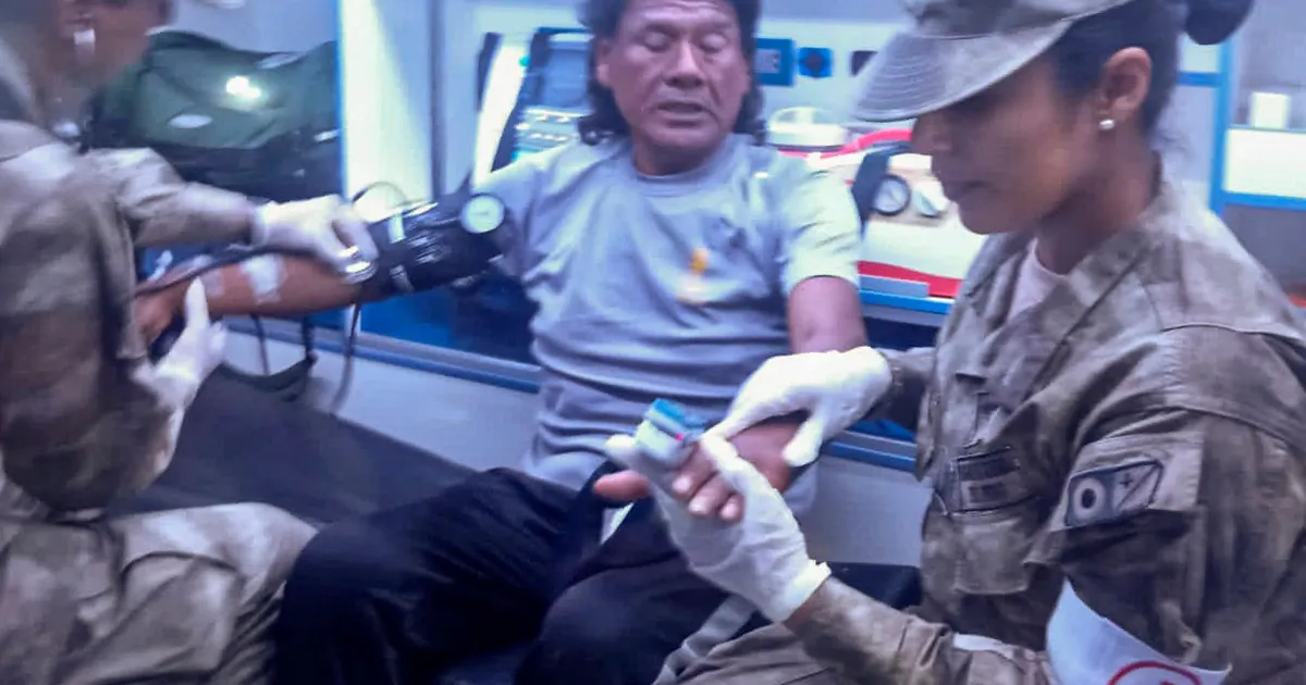 VIDEO ⟩ Üle kolme kuu Vaiksel ookeanil triivinud Peruu kalur päästeti