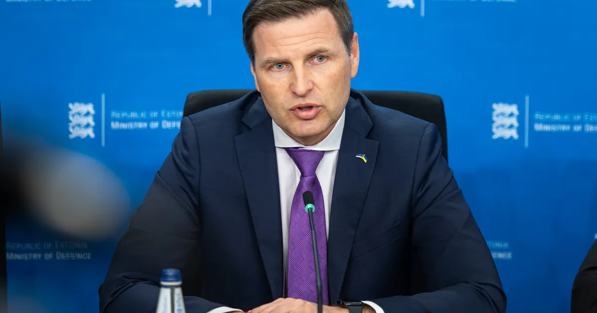 Rudolf Jeeser ⟩ Löögem kaitseministeeriumis õhk puhtaks!