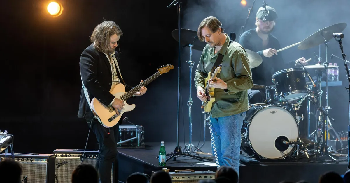 ARVUSTUS ⟩ Sturgill Simpson Tallinnas: magustoit igale kantrifännile ja konjak igale rokkmuusika austajale