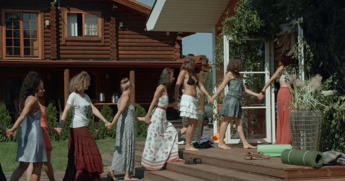 ARVUSTUS ⟩ Raju seks ja roosa hommikumantel