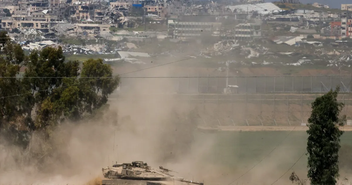 VIDEO ⟩ Gazas kaevatakse inimesi rusude alt välja