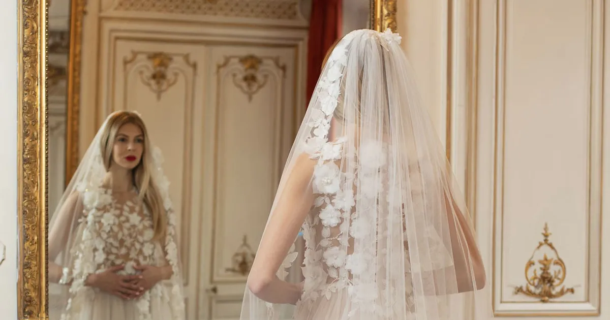 TÕELINE UNELM! ⟩ Liina Stein toob moelavale kleidid, mis panevad naiste südamed kiiremini põksuma