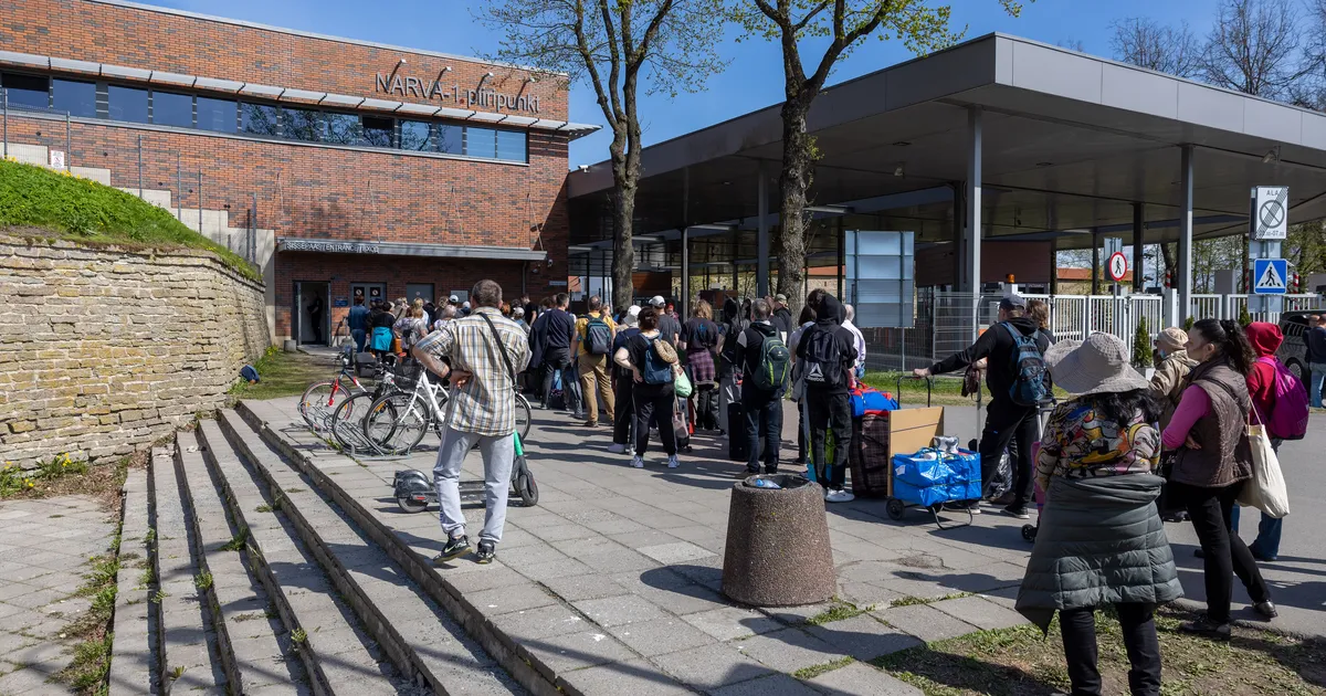 Igal nädalal avastatakse piiripunktides keelatud sümboolikat. PPA esindaja: reeglina inimesed loovutavad eseme